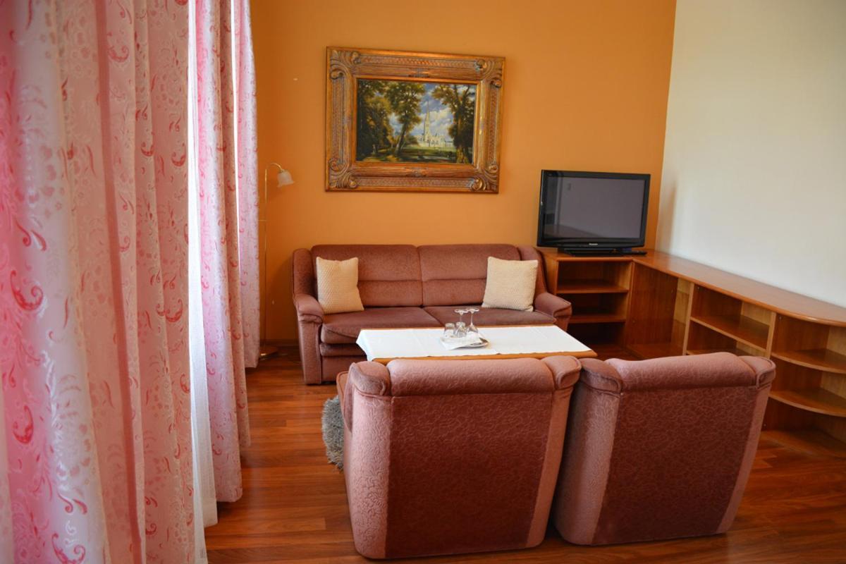 Hotel Zamecek Na Celadne Čeladná Eksteriør bilde